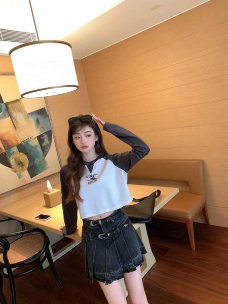 

suit tracksuit cell line sports wear leisure casual fashion luxury brand triumphal arch long sleeved short denim pleated skirt ki4w, Gray