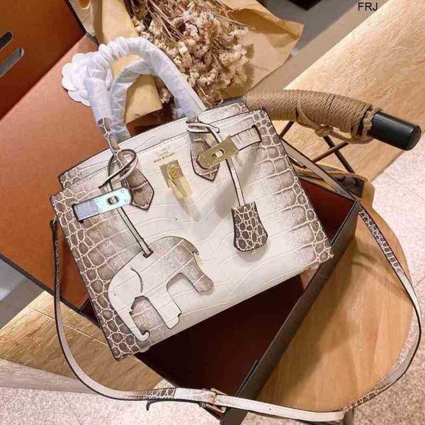 

designer bags birkin handbags herms tote birkins emmas women luxurys hand leather platinum h handheld have logo frj