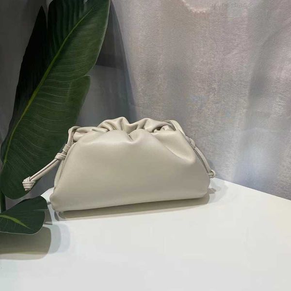 

botega venates jodie mini teen intrecciato pouch plain cloud large and small fashionable one shoulder messenger soft hand dumpling bag stqk