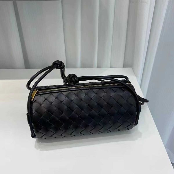 

botega venates jodie mini teen intrecciato pouch popular for women in autumn and winter rhombus cylinder single shoulder pillow cowhide cros