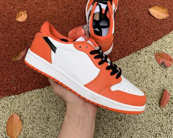 

2023 basketball shoes jumpman 1 low mens 1s white orange black womens running outdoor sports sneakers ship with box