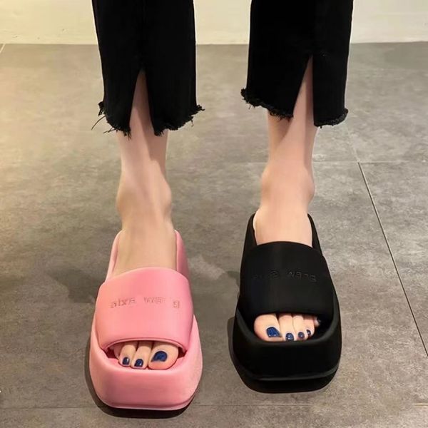 

alexander queens designer slippers thick bottom shoes mc queen 2023 new luxury sliders1, Black