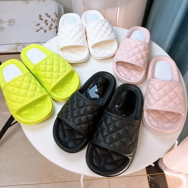 

designer shoes women foam slippers platform rubber sandals classic check slipper summer beach flip flops flat mules metal badge slides with, Black
