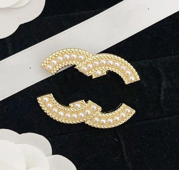 

fashion brand letter channel designer brooches high-quality letters lapel pins crystal rhinestone pin wedding party metal jewerlry accessori, Gray