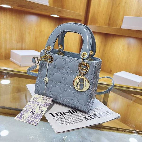 

designer luxury doris princess patent leather premium feel handbag small fragrance chain crossbody bagjyxj