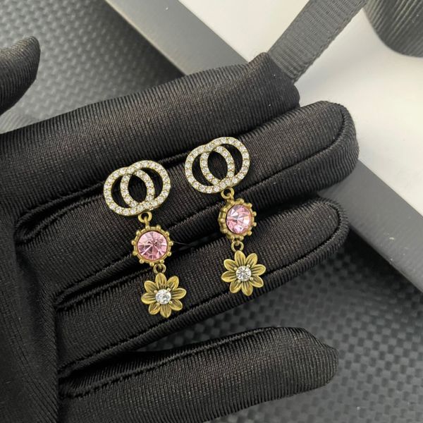 

stud retro brand rose pink diamond earrings new fashion jewelry cool wind exaggerated texture creative metal earrings ear jewelry, Golden;silver