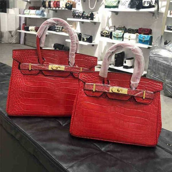 

designer birkin bags herms handbags luxury wedding bridal red hand fashion atmosphere advanced alligator one shoulder9zqo have logo frj 0s3m