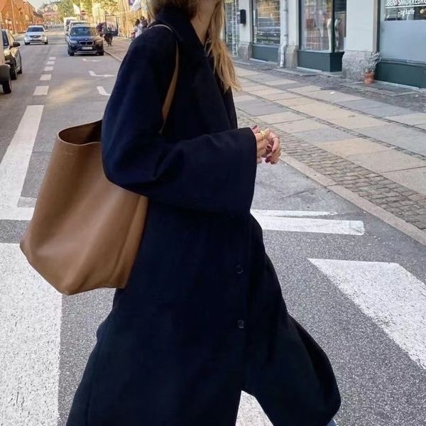 

bucket bag designer the row bags large capacity handbag leather tote bag women's fashion casual underarm bag one shoulder 52s3