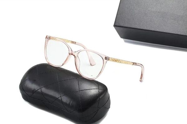 

designer sunglasses classic eyeglasses goggle outdoor beach sun glasses for man woman mix color optional triangular signature aaa52, White;black