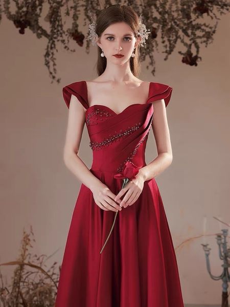 

elegant burgundy prom dresses a line floor length flower lace up satin square collar cap sleeve robe banquet evening gowns 2023, Black