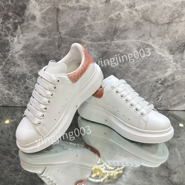 

2023 casual shoes women shoes travel man lace-up fashion running woman men gym sneakers, Black