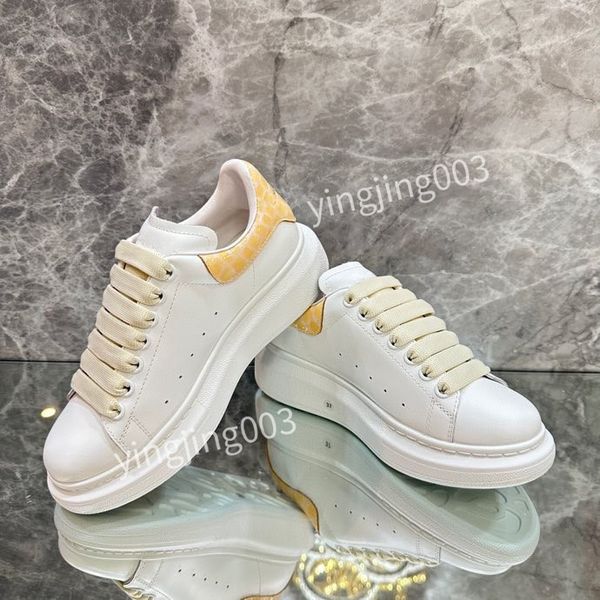 

2023 luxury shoes boots designer men sneakers sports women sports couple versatile, Black