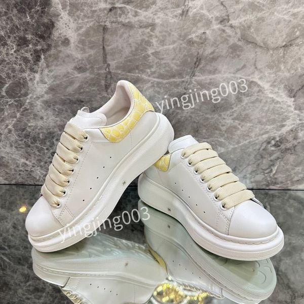 

2023 designer sneakers vintage casual shoes men women trainers reflective sneaker, Black