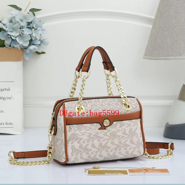

classic 2023 luxurys designers shoulder bags leather handbags girl fashion women cross body metallic chain crossbody totes letter embroidery