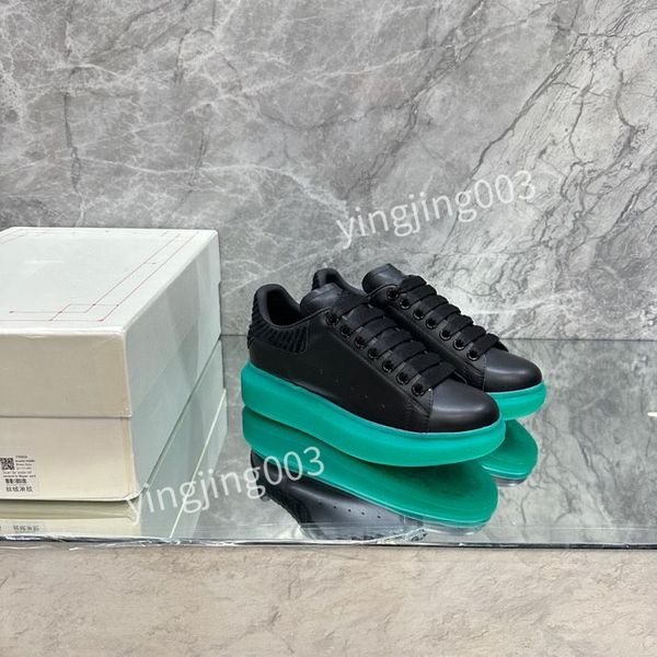 

r boots calfskin casual shoes reflective shoes vintage suede leather trainers all-match stylist sneaker patchwork leisure shoe2023, Black