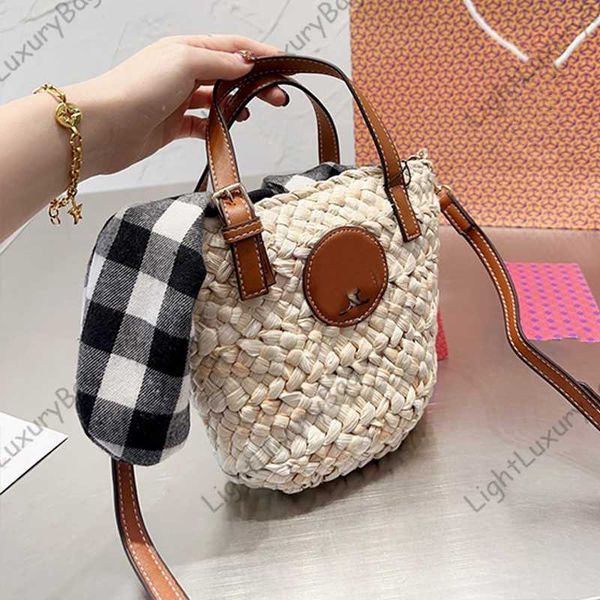 

summer basket straw beach bag womens designer purses wallets clutch bucket tote handbag luxury crossbody shoulder classic bags 230324