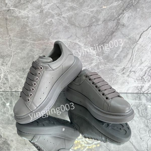 

2023 excellent designer mens women sneaker women canvas trainers leather lace up outdoor casual shoes, Black