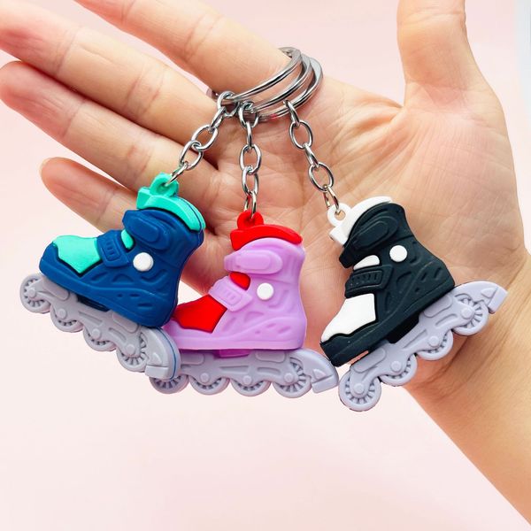 

creative simulation roller skating shoes keychain pendant fashion roller-skates shoe key chain gift, Silver