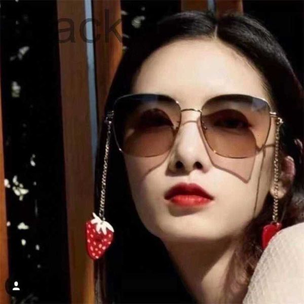 

sunglasses designer box chain love strawberry pendant h3yf, White;black
