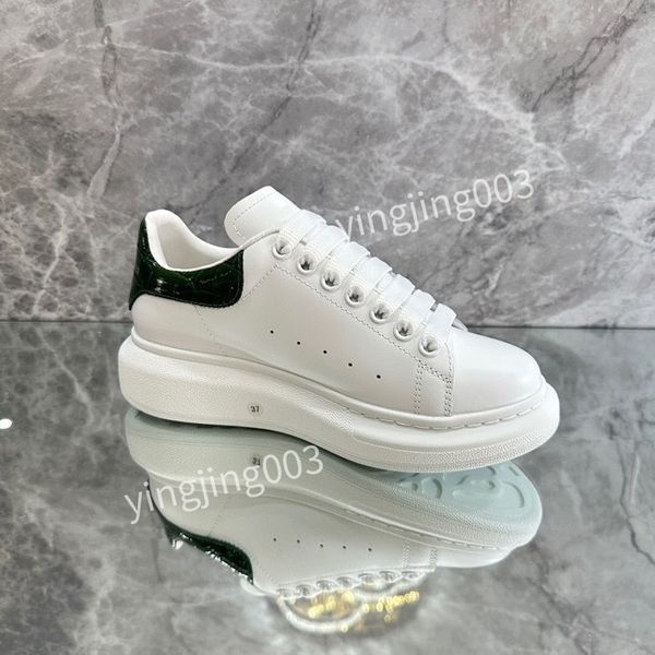 

2023 new luxury design white women's men casual shoes colorful soles printing flat sneakers classic outdoor ladies sneakers, Black