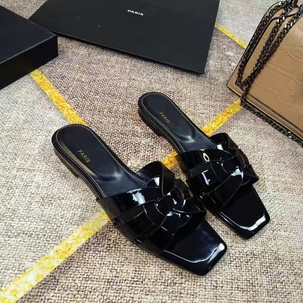 

2023 luxury brand designer women slippers sandals slide summer fashion black red white casual luxurys designers ladies beach platform shoes