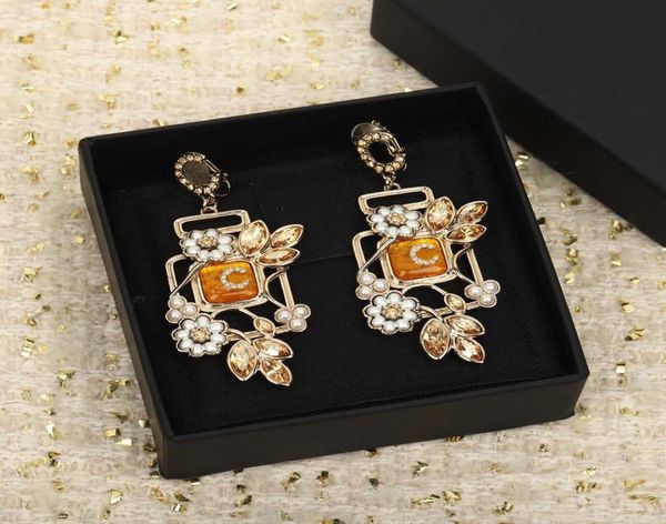 

2023 luxury quality charm drop earring with diamond and crystal flower design pendant necklace have box stamp ps7435a9186818, Golden