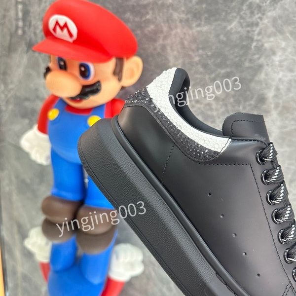 

2023 new luxury mens women casual shoes sneakers leather comfort outdoor trainers low men's casual walking xsd221116, Black