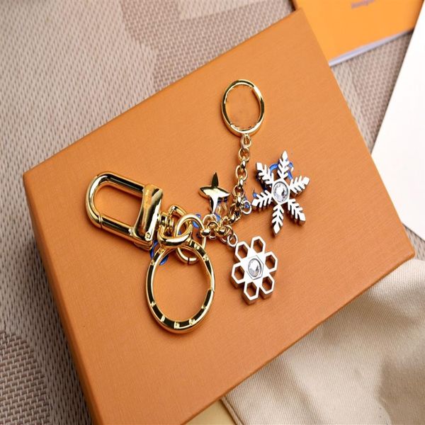 

luxurys designer keychain buckle lovers car keychain handmade leather keychains men women bag pendant accessories 17 color224d, Silver