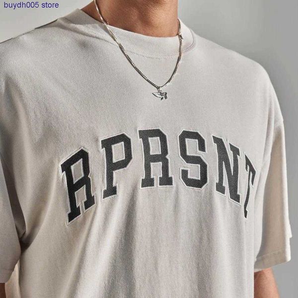 

jv3c 2023 new men's and women's t shirt fashion design brand present high edition large embroidery short sleeve vintage high stree, White;black