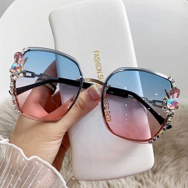 

40% off luxury designer new men's and women's sunglasses 20% off diamond crystal cut polygon glasses resistant women, White;black