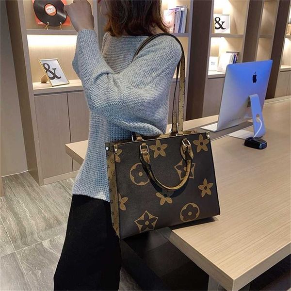 

handbag 2023 new bag women's live broadcast color matching shopping mommy portable