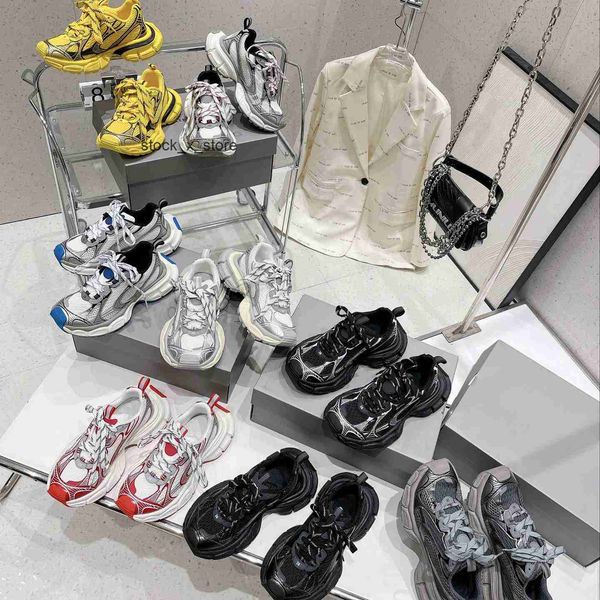 

2023 designer 3xl sneakers track 9 9.0 men woman retro casual shoes black and white mesh comfortable nylon sneakers personalized shoelaces