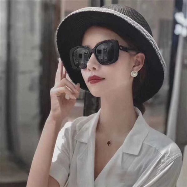 

luxury designer sunglasses 20% off personalized letter with legs ins xin lei li nian same plate, White;black