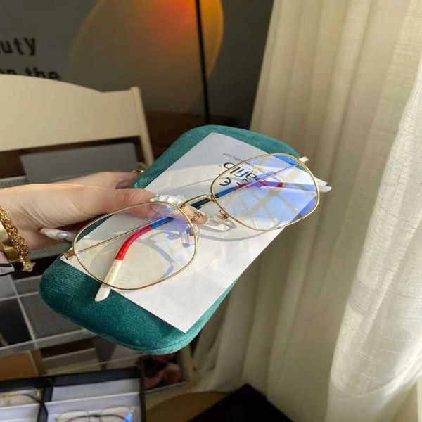 

fashion men's outdoor sunglasses ni ni's same style of gold filigree polygonal frame for female can be matched with short-sighted, White;black