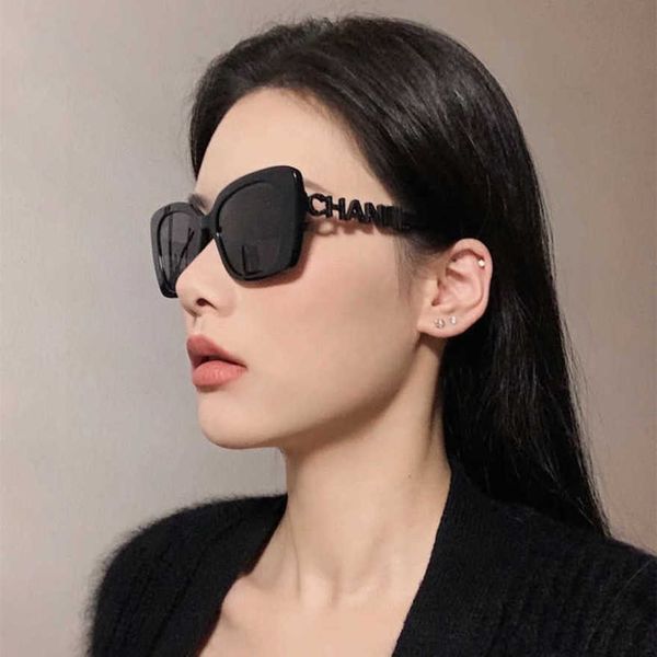 

designer men's and women's beach couple sunglasses 20% off plate asymmetric letter polarizing screen red female anti, White;black