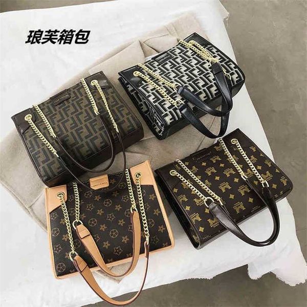 

women's luxury designer new summer handbag the is same as the tote chain strip large live broadcast shoulder