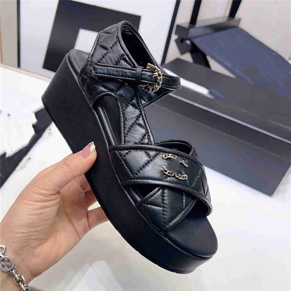 

fashion women's sandals 2023 channel luxury brand letter logo summer women's high heels men's casual student flats 010-09, Black