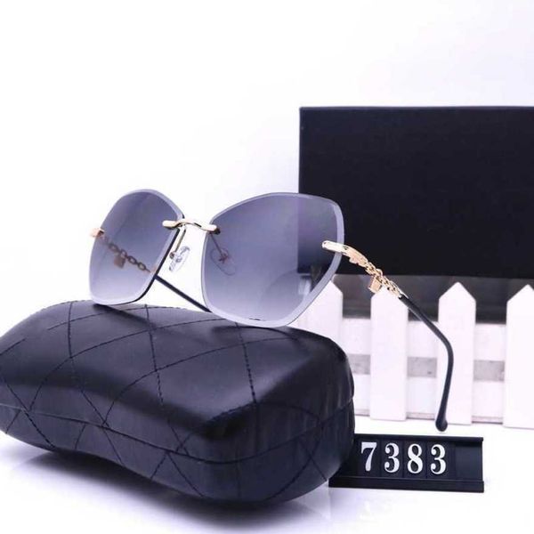 

designer men's and women's beach couple sunglasses 20% off overseas street shooting travel fashion glasses 7383, White;black