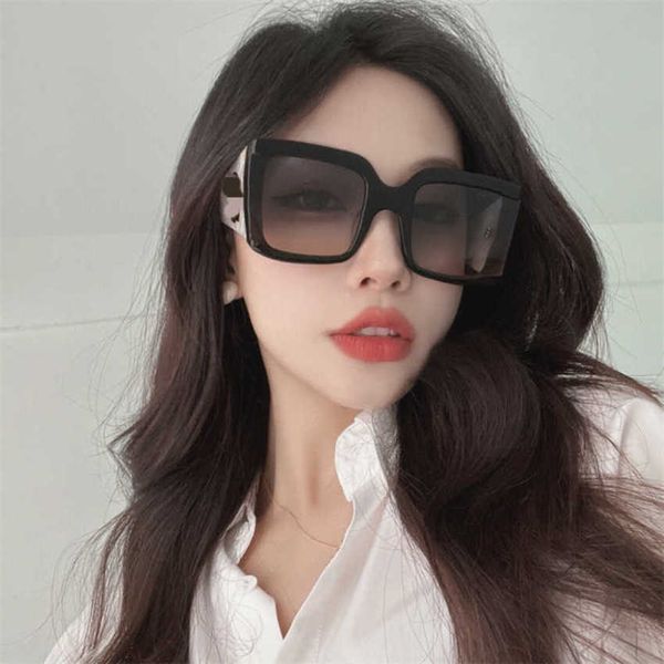

luxury designer new sunglasses year small square female net red same protection, White;black