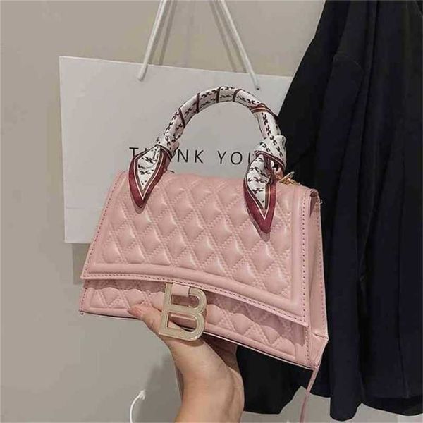 

luxury designer new women's handbag textured lingge silk scarf messenger