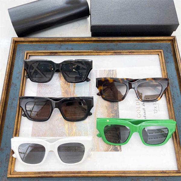 

30% off luxury designer new men's and women's sunglasses 20% off fashion large frame for women ins online red cat eyes men, White;black