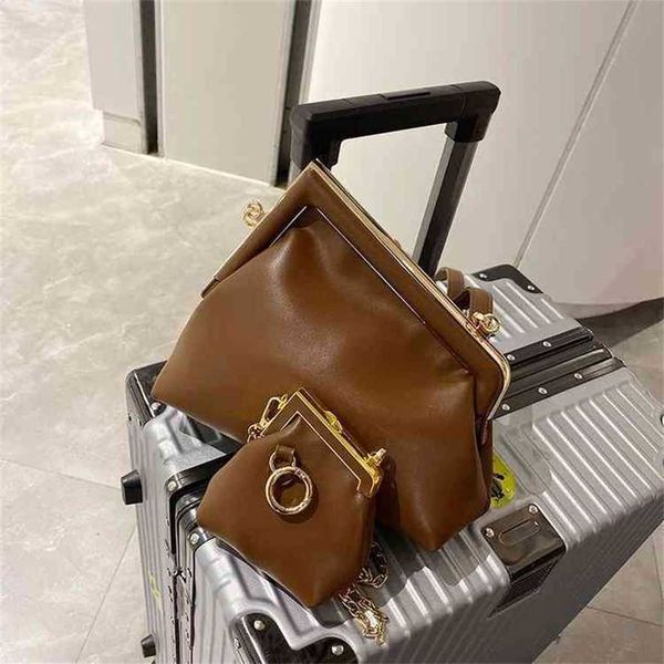 

handbag 2023 new bag temperament goddess messenger minority clip chain,