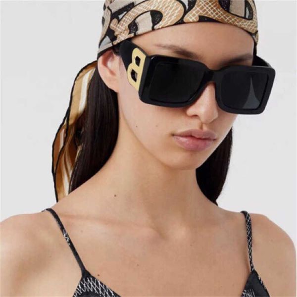 

luxury designer new men's and women's sunglasses 20% off be ins fashion personality letter box han huohuo same, White;black