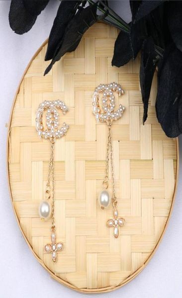 

luxury design brand letter stud earrings fashion women geometric tassel earring inlay crystal rhinestone pearl pendant ear loop wo3699666, Golden;silver