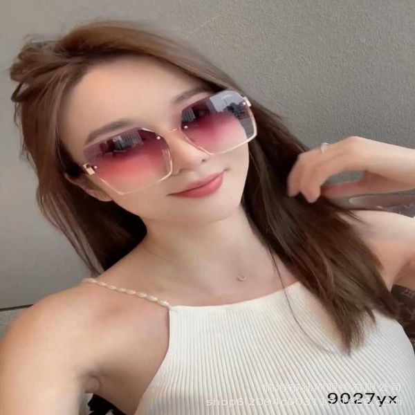 

luxury designer new men's and women's sunglasses 20% off leopard head 9027 frameless gradient fashion, White;black