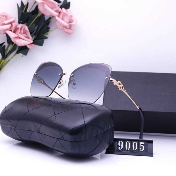 

luxury designer new men's and women's sunglasses 20% off overseas street shooting travel fashion glasses 9005, White;black