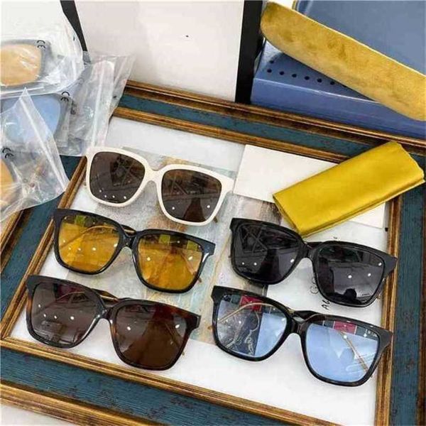 

10% off luxury designer new men's and women's sunglasses 20% off fashion version family square male ni same female, White;black
