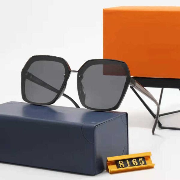 

30% off luxury designer new men's and women's sunglasses 20% off overseas street shooting tourism polarizing glasses 8165, White;black