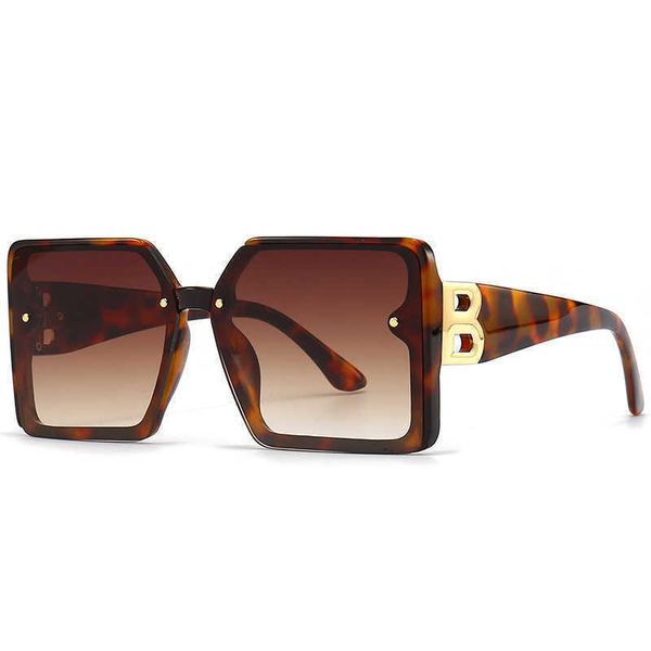 

luxury designer new men's and women's sunglasses 20% off 4284 fashion square large frame ins style popular, White;black