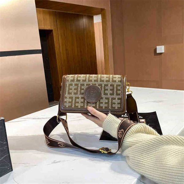 

handbag 2023 new bag guangzhou hongding square women's shoulder small broadband messenger bagxi0n